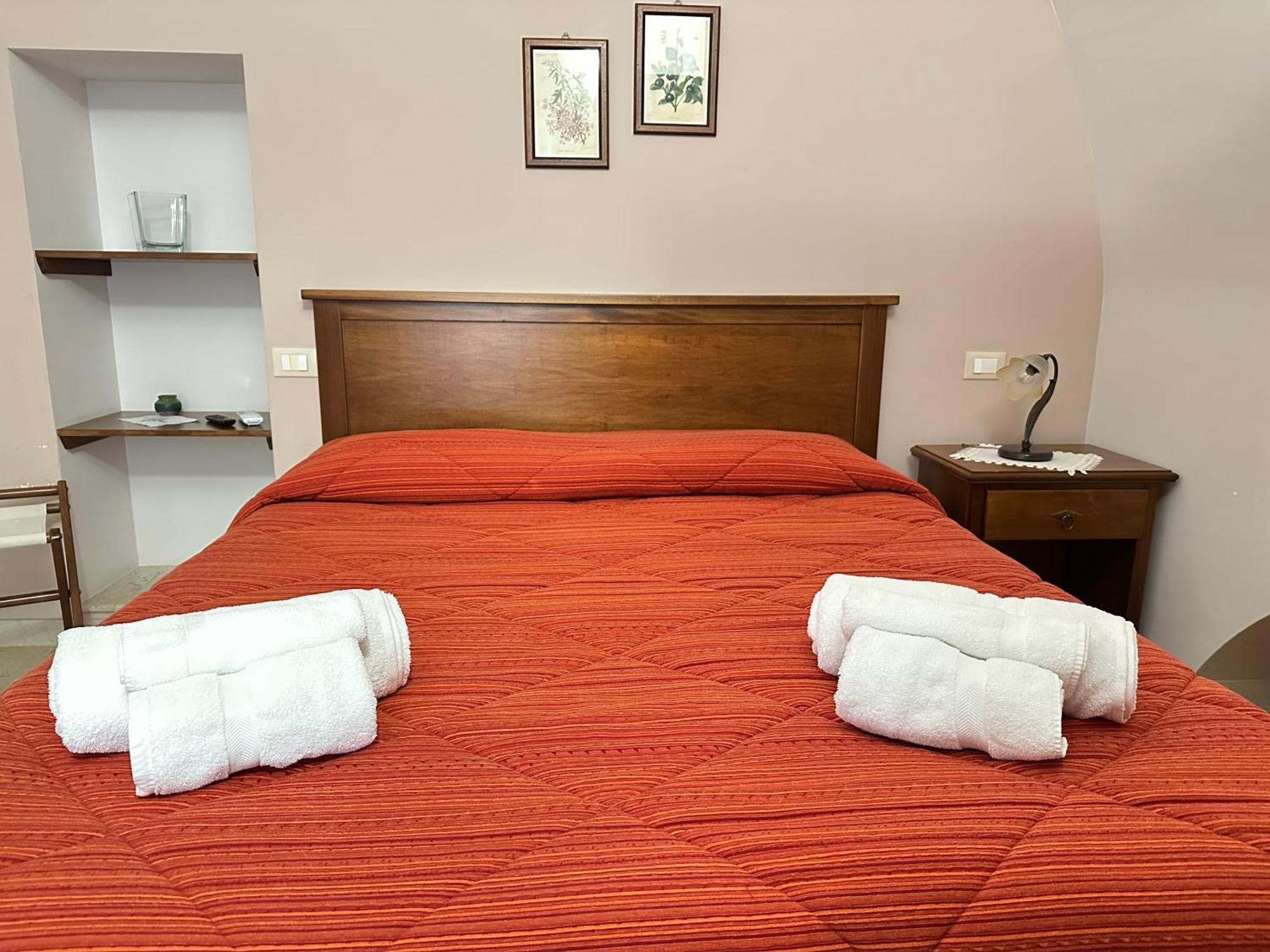 Historic B&B Apartments Home Chiaramonte Gulfi Kültér fotó